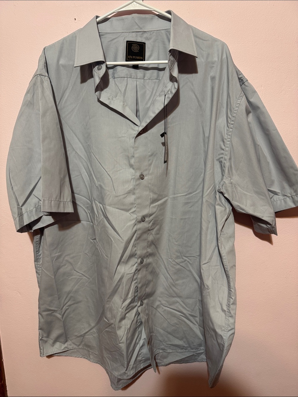 Van Heusen Men’s Light Gray Short-Sleeve Button-Down Shirt